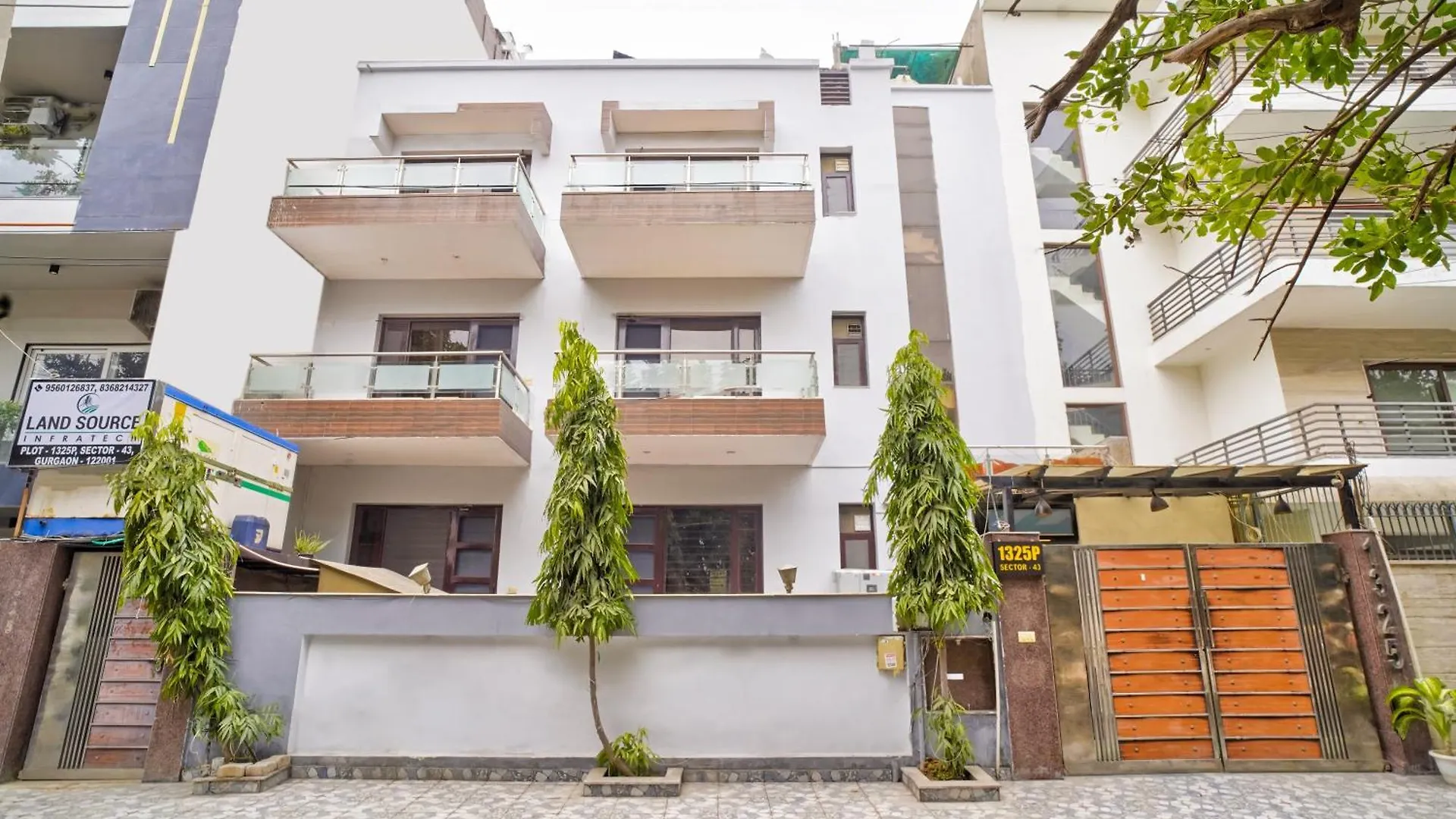 *** Hotel Nexhub Core- Sector 43 Golf Course Road Gurgaon India