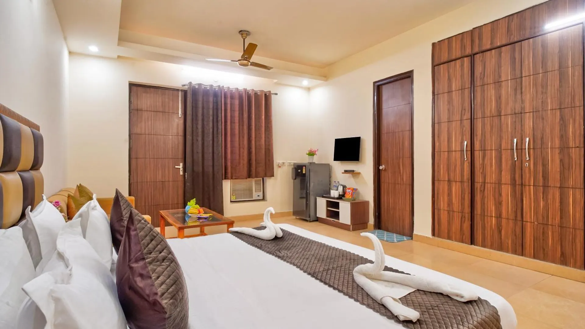 Nexhub Core- Sector 43 Golf Course Road Gurgaon 3*,  India