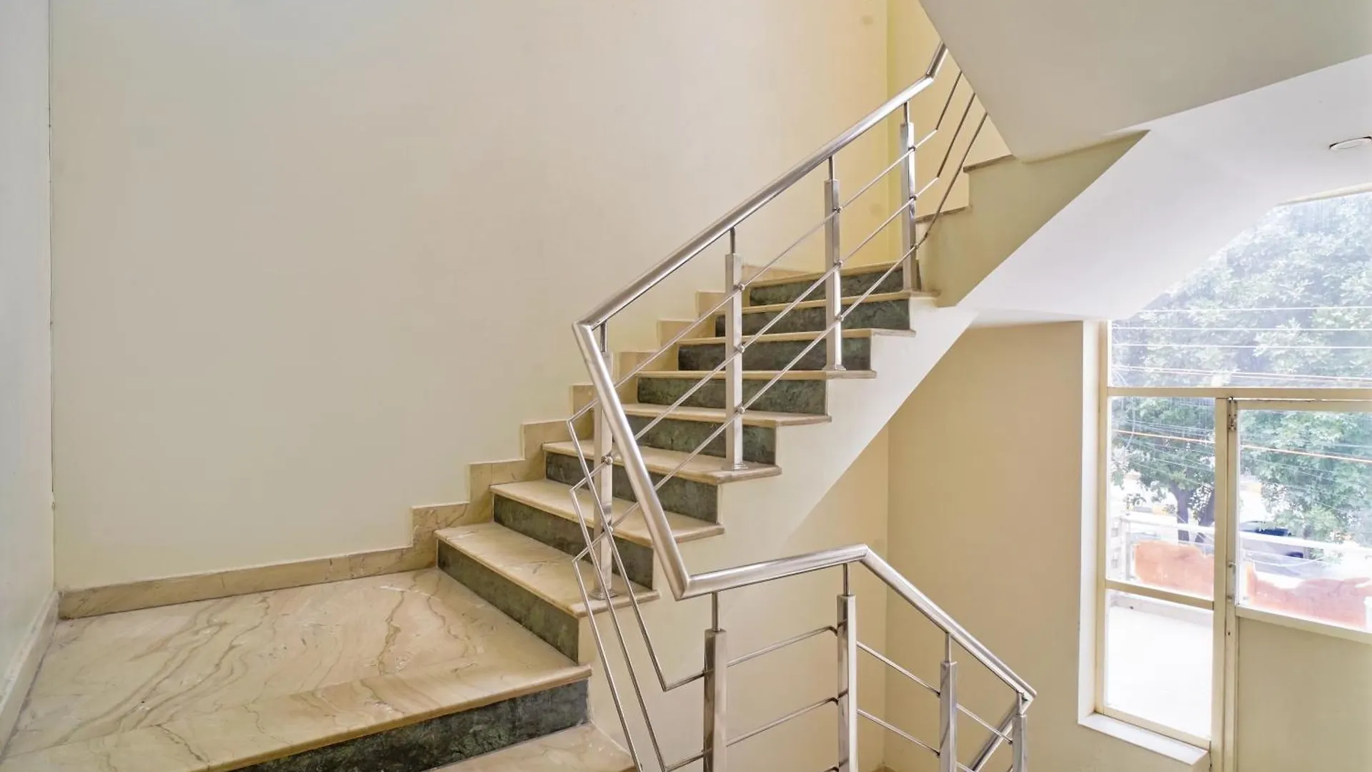 *** Hotel Nexhub Core- Sector 43 Golf Course Road Gurgaon India